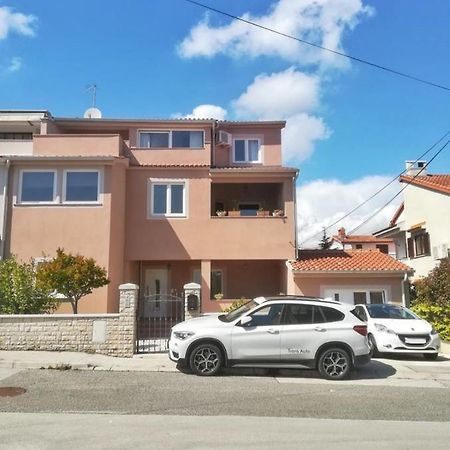 Lemon Apartment - Zupanska Ulica 21 Pula Exterior photo